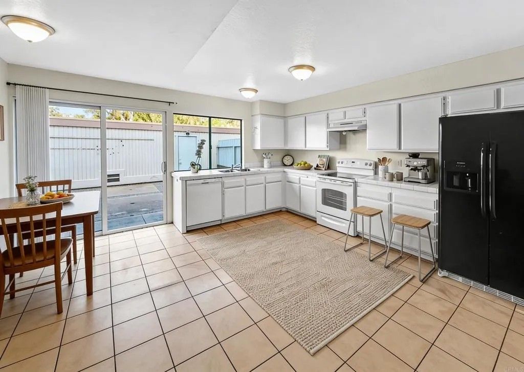 Photo of 2901 Via Carrio, Carlsbad, CA 92010 (MLS # NDP2604007)