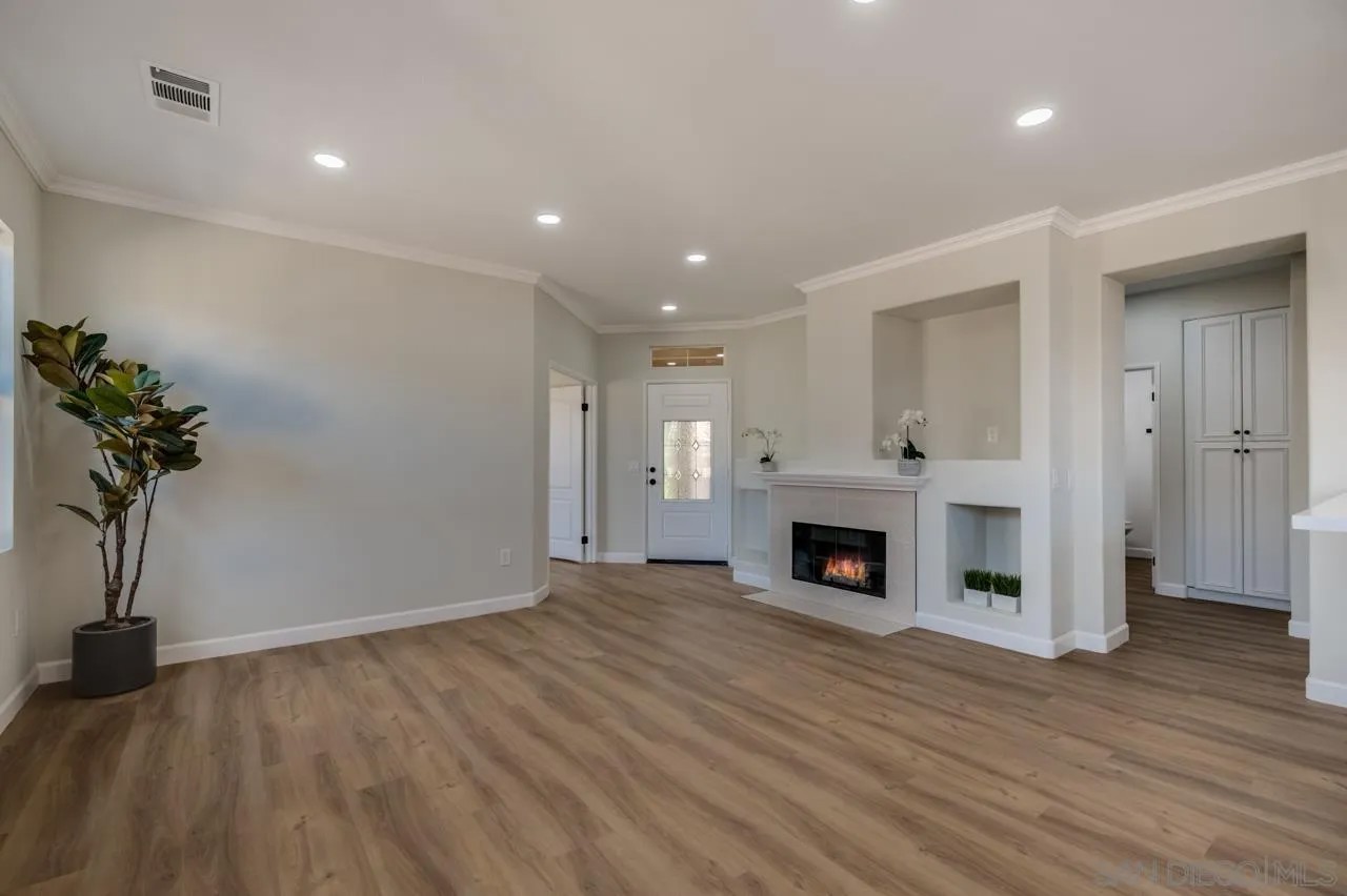 12665 Creekview Dr 140
