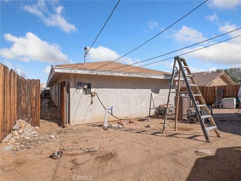 Tiny photo for 16003 Chestnut Street, Hesperia, CA 92345 (MLS # HD25254819)