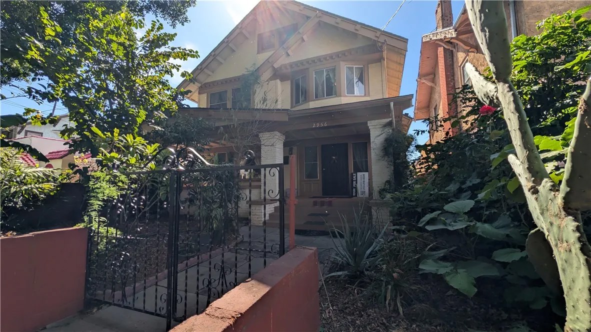 2956 W 15th
