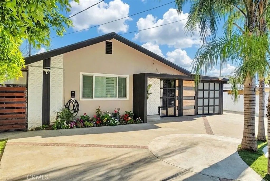 Photo of 15752 Cobalt, Sylmar, CA 91342 (MLS # SR26009017)