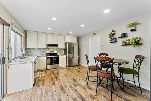 Tiny photo for 6811 Parkside Avenue, San Diego, CA 92139 (MLS # 250042607)