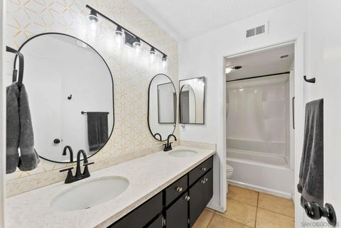 Tiny photo for 6811 Parkside Avenue, San Diego, CA 92139 (MLS # 250042607)