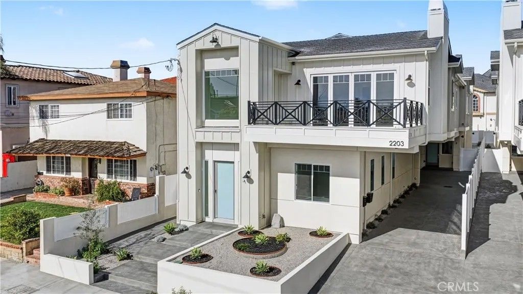 Photo of 2203 Marshalfield Ln #A, Redondo Beach, CA 90278 (MLS # SB26020279)