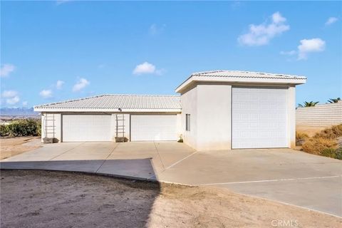 Tiny photo for 13434 Sunset Dr, Apple Valley, CA 92308 (MLS # HD25245370)