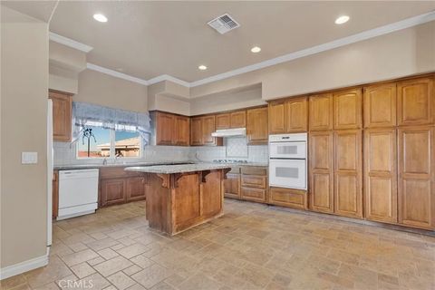 Tiny photo for 13434 Sunset Dr, Apple Valley, CA 92308 (MLS # HD25245370)