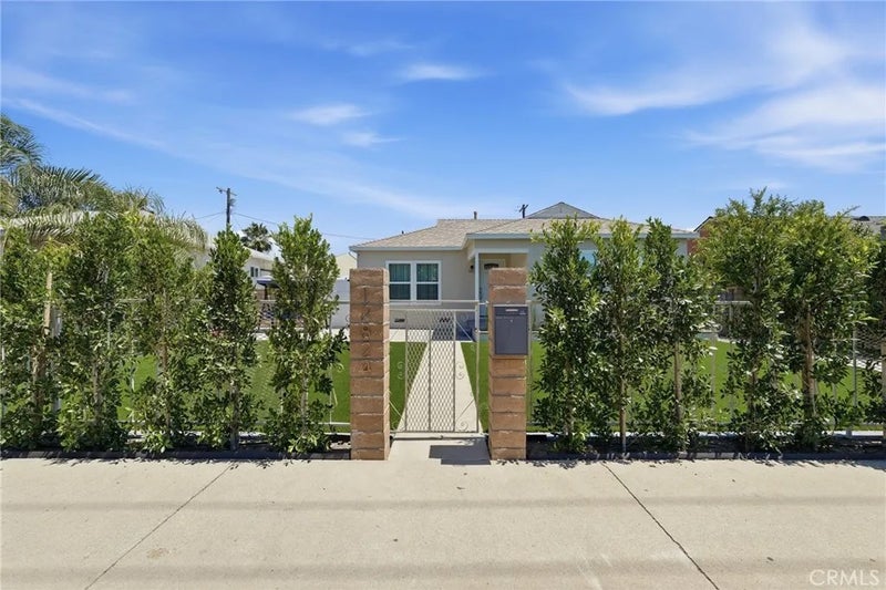 12824 Osborne