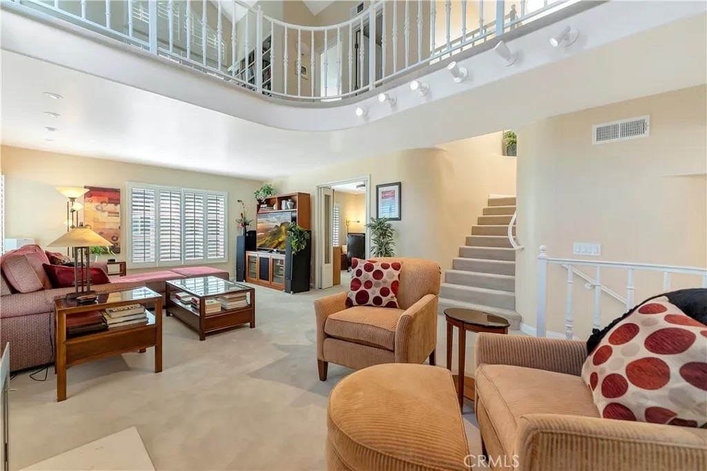 19362 Maidstone Lane