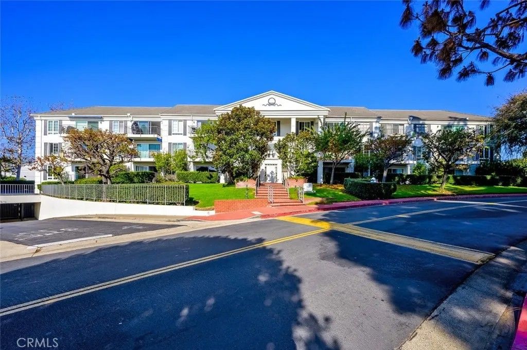 Photo of 300 Cagney Lane #102, Newport Beach, CA 92663 (MLS # LG25272128)