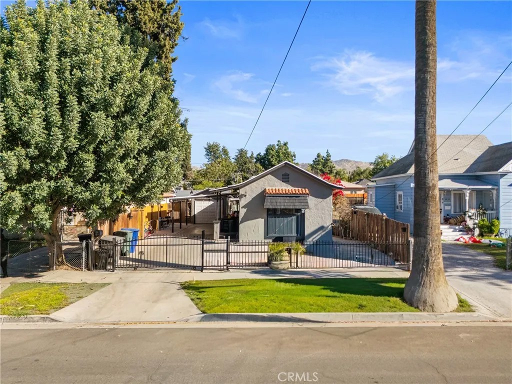 3420 Comer Avenue