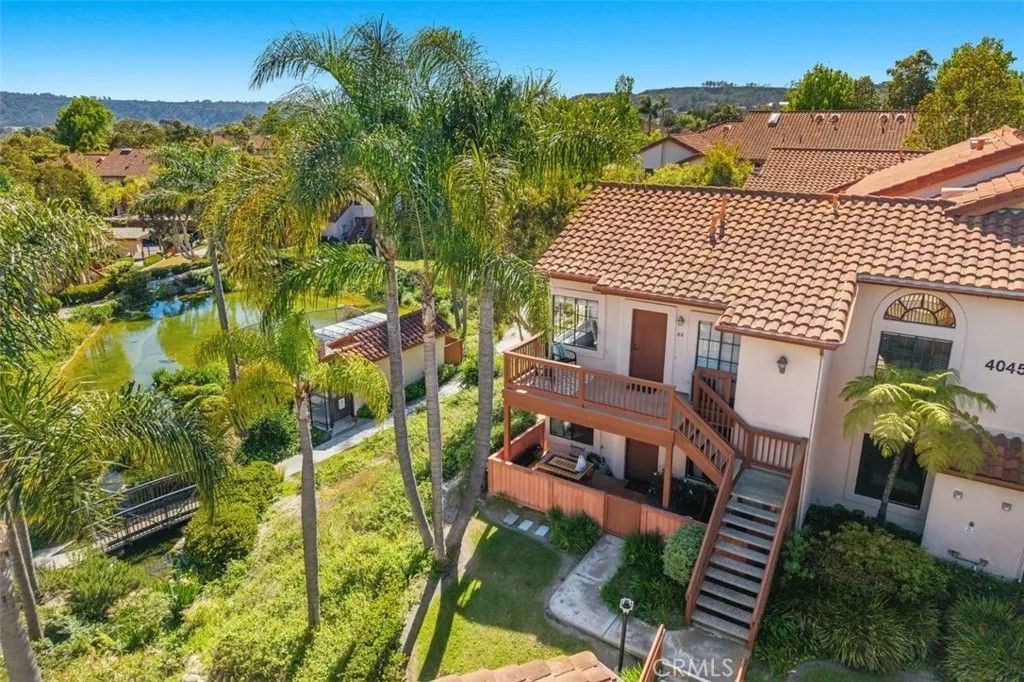 Photo of 4045 Carmel View #88, San Diego, CA 92130 (MLS # ND26082572)