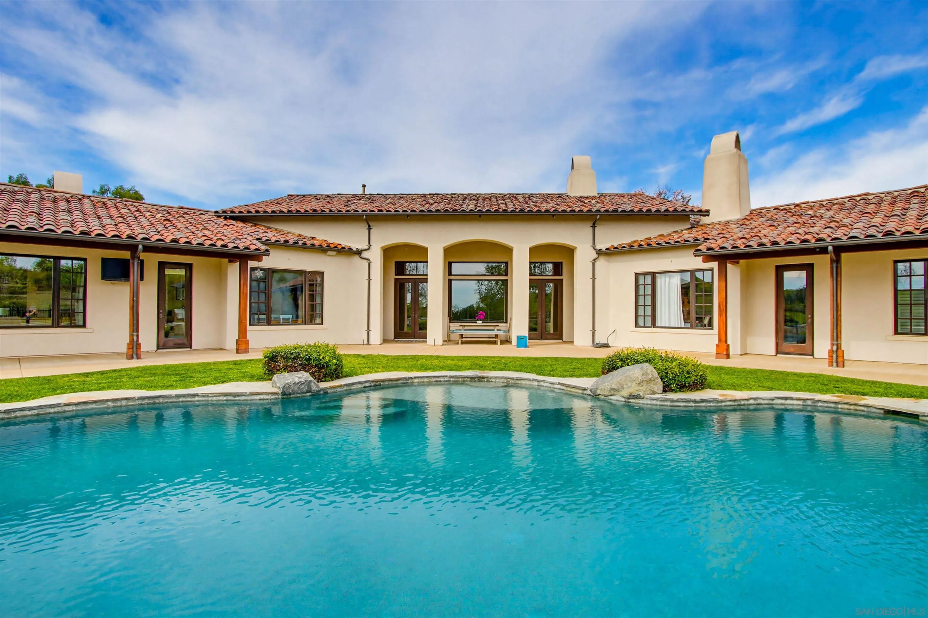 8235 Caminito Santaluz Norte