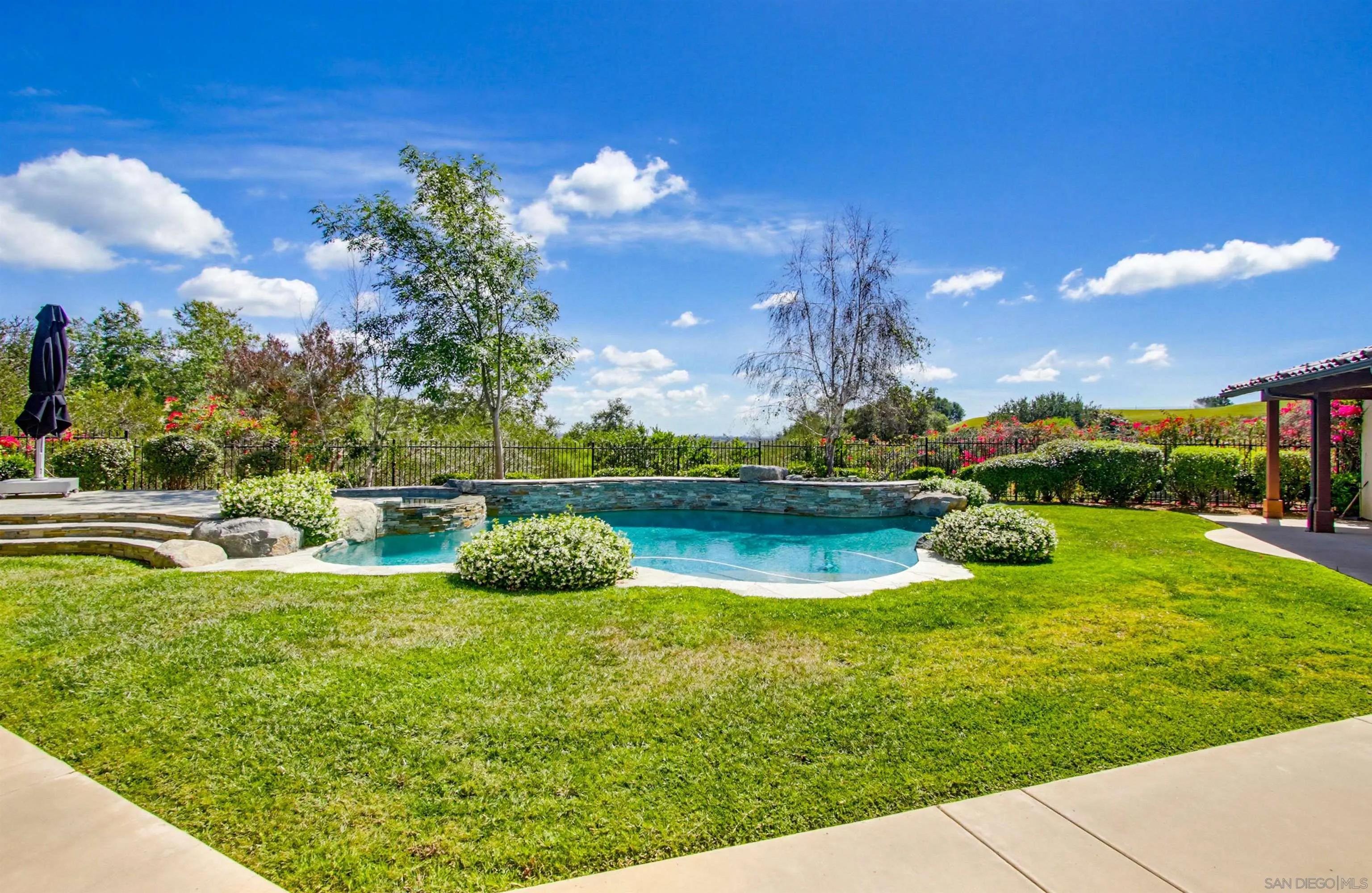 8235 Caminito Santaluz Norte