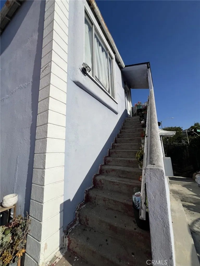 1454 N Eastern Avenue