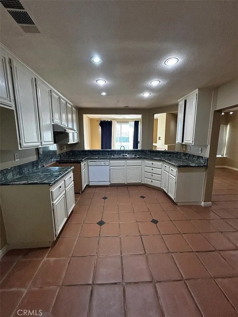 2230 Indigo Hills Drive 3