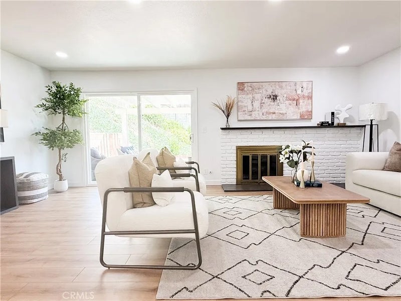 24020 Prospect Valley