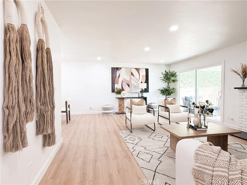 24020 Prospect Valley