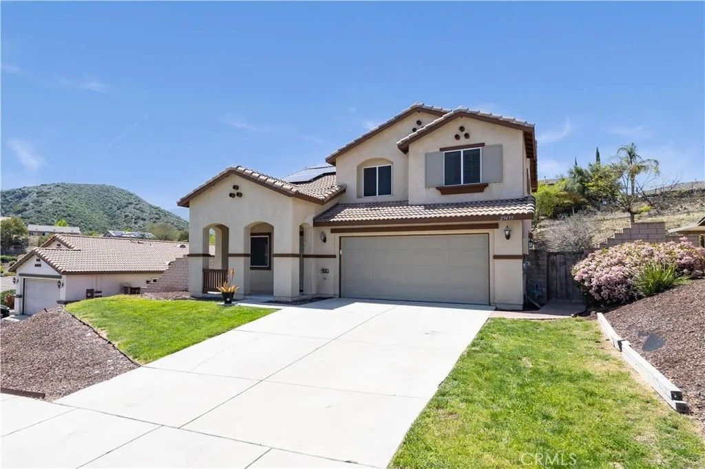 Photo of 29435 Falling Leaf Drive, Lake Elsinore, CA 92530 (MLS # OC25090805)