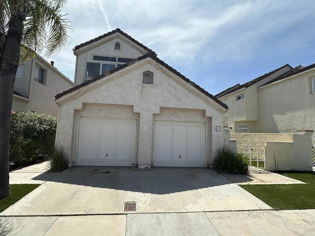 41 SPINNAKER WAY