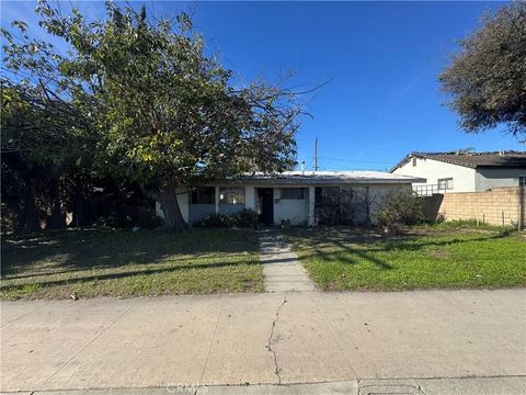 Photo of 927 N Magnolia Ave, Anaheim, CA 92801 (MLS # PW25277793)