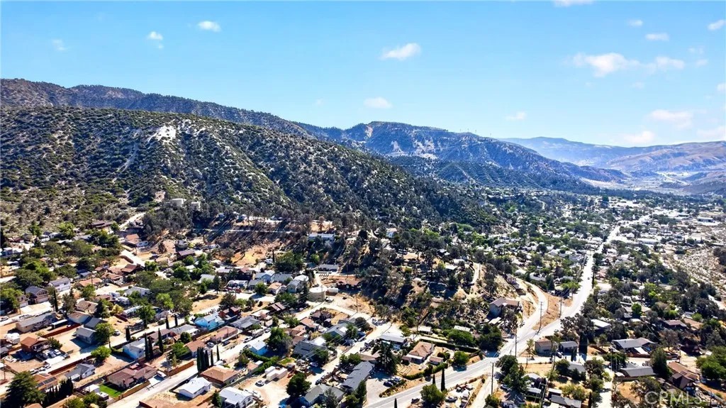 4001 Los Padres