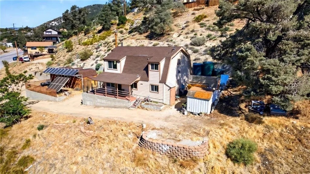 4001 Los Padres