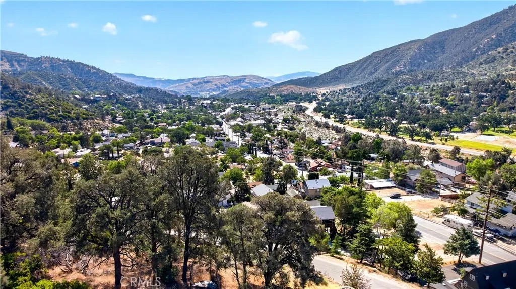 4001 Los Padres