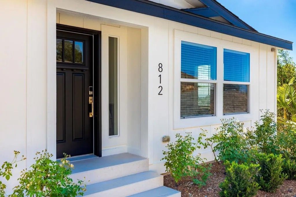 Photo of 812 Quail Hill, Fallbrook, CA 92028 (MLS # NDP2511653)