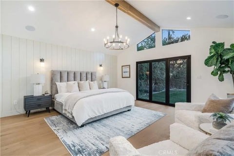 Tiny photo for 5525 Wortser Avenue, Sherman Oaks, CA 91401 (MLS # SR26217089)