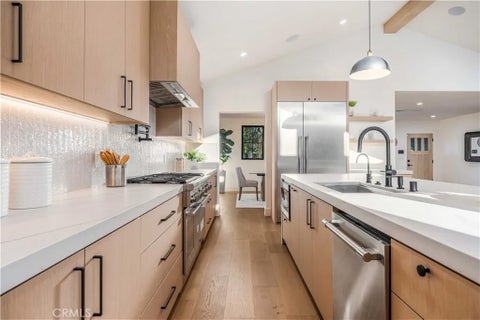 Tiny photo for 5525 Wortser Avenue, Sherman Oaks, CA 91401 (MLS # SR26217089)