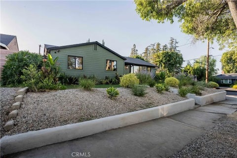 Tiny photo for 5525 Wortser Avenue, Sherman Oaks, CA 91401 (MLS # SR26217089)