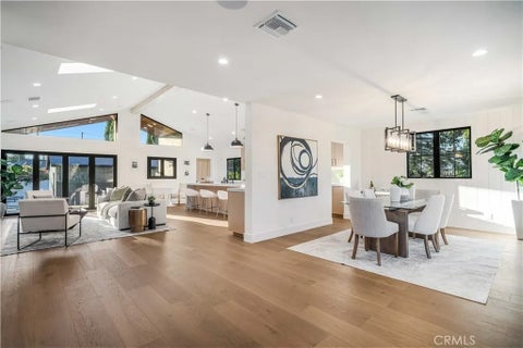 Tiny photo for 5525 Wortser Avenue, Sherman Oaks, CA 91401 (MLS # SR26217089)