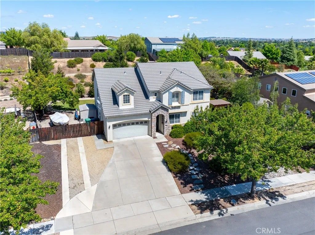 Photo of 791 Brahma St, Paso Robles, CA 93446 (MLS # NS26082704)