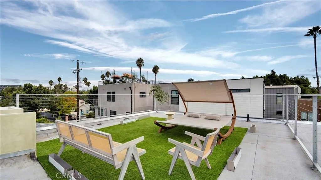 Photo of 1351 Seward, Los Angeles, CA 90028 (MLS # WS26036446)