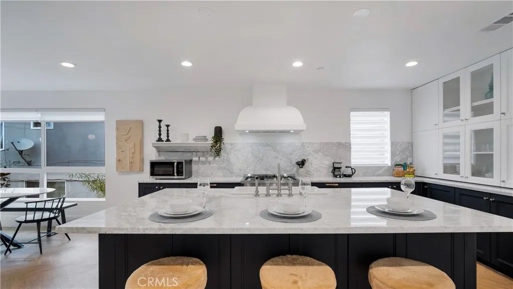 Photo of 1351 Seward, Los Angeles, CA 90028 (MLS # WS26036446)