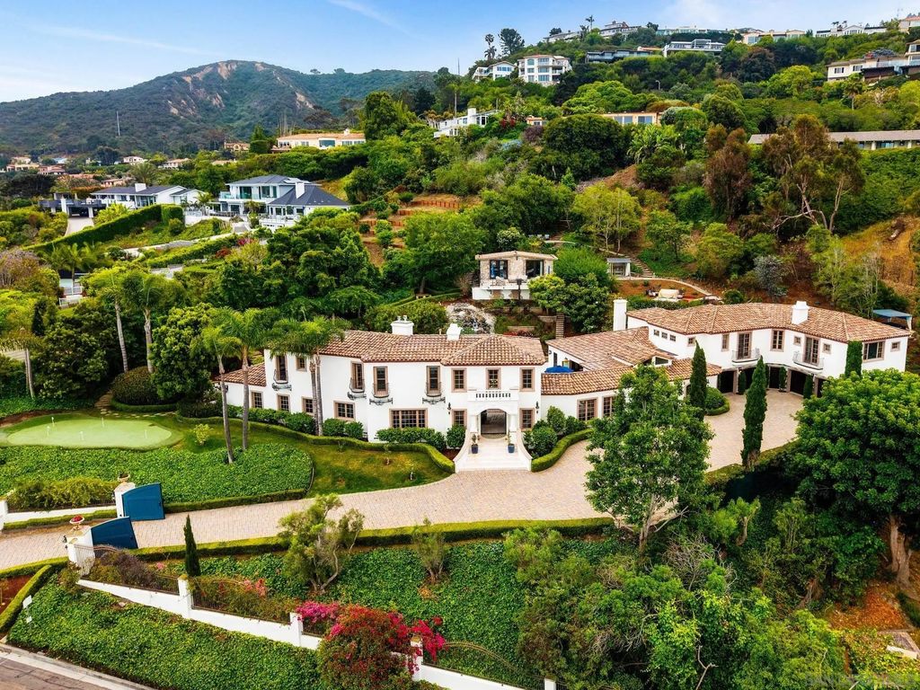 Photo of 2643 Hidden Valley Rd, La Jolla, CA 92037 (MLS # 260009981)