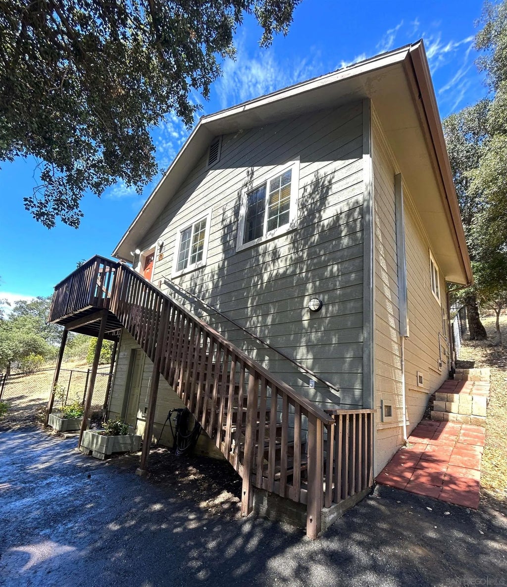Photo of 2735 Salton Vista Dr, Julian, CA 92036 (MLS # 260021040)