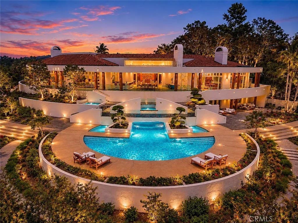 Photo of 16715 Rambla De Las Flores, Rancho Santa Fe, CA 92067 (MLS # AR26125931)