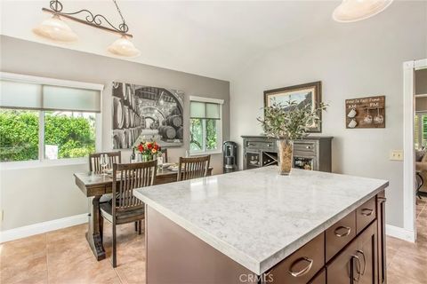 Tiny photo for 21055 Carob Ln, Mission Viejo, CA 92691 (MLS # IG25237927)