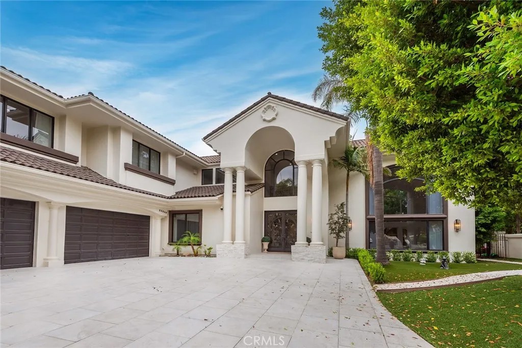 25548 KINGSTON Court