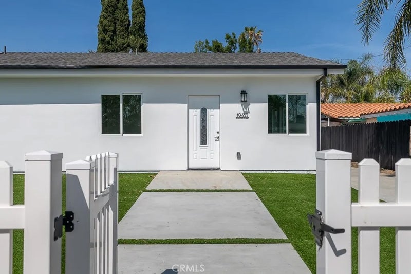 19453 Strathern Street
