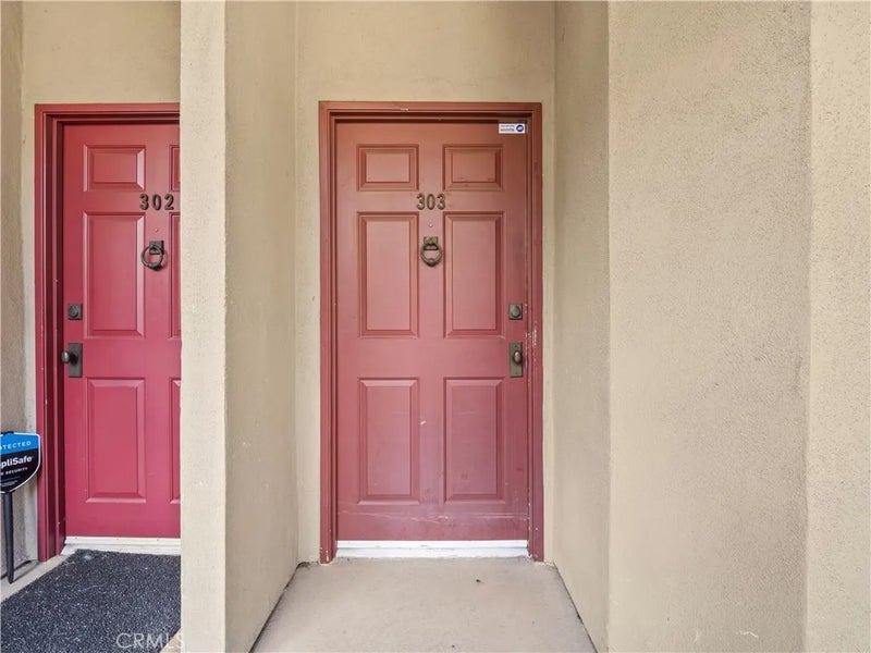4301 Fulton Avenue 303