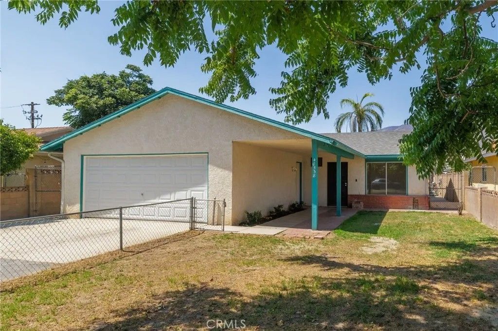 Photo of 40538 Cypress Avenue, San Jacinto, CA 92583 (MLS # SW26114266)