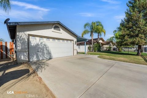 Tiny photo for 539 11th Street, Mcfarland, CA 92350 (MLS # NS25232631)