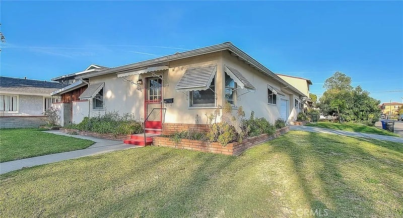 5804 Primrose