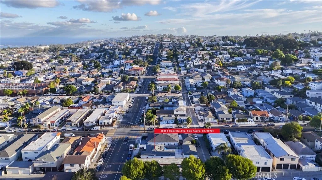 1631 S Cabrillo