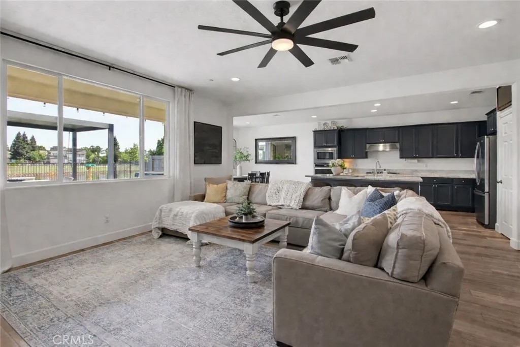 13195 Ridgewood