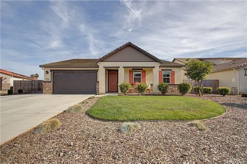 Photo of 13195 Ridgewood Way, Chowchilla, CA 93610 (MLS # MC26085331)