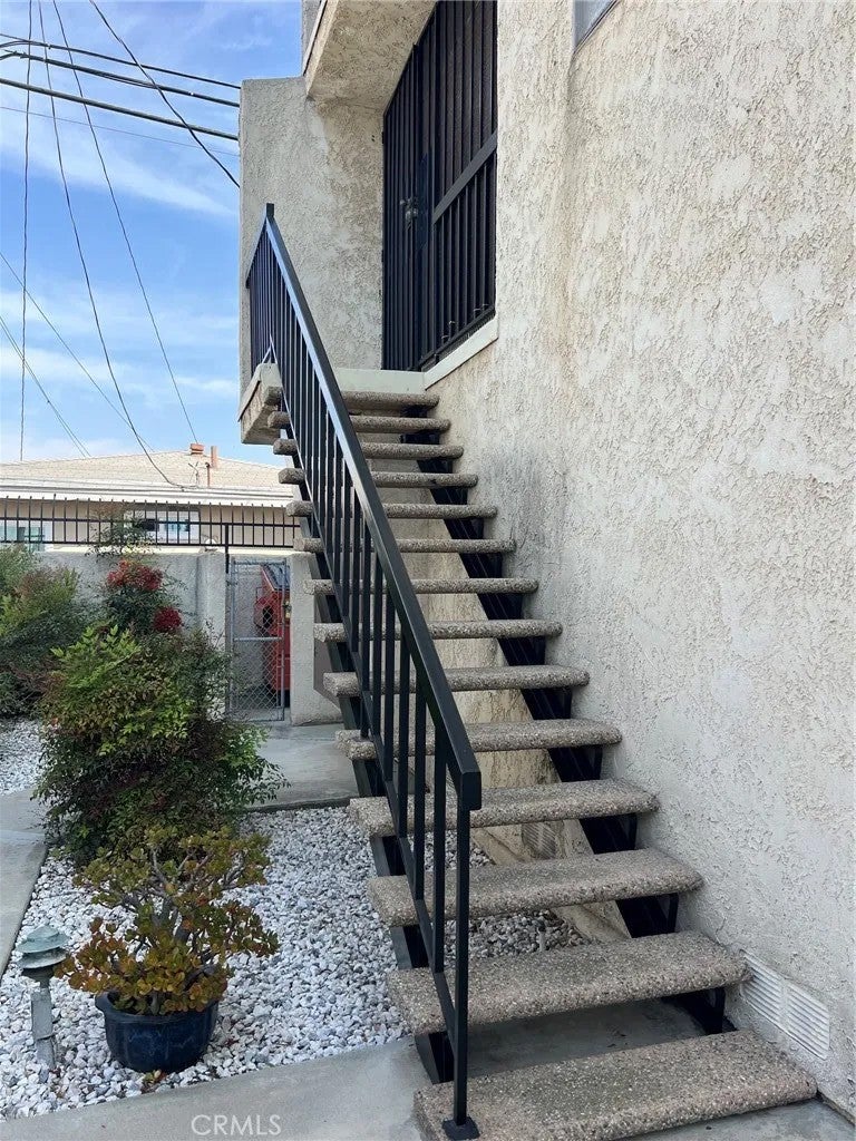 1217 W 168th