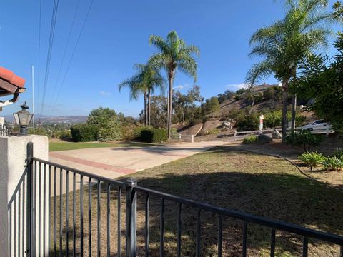 Tiny photo for 449 Avenida Abajo, El Cajon, CA 92020 (MLS # 250042381)